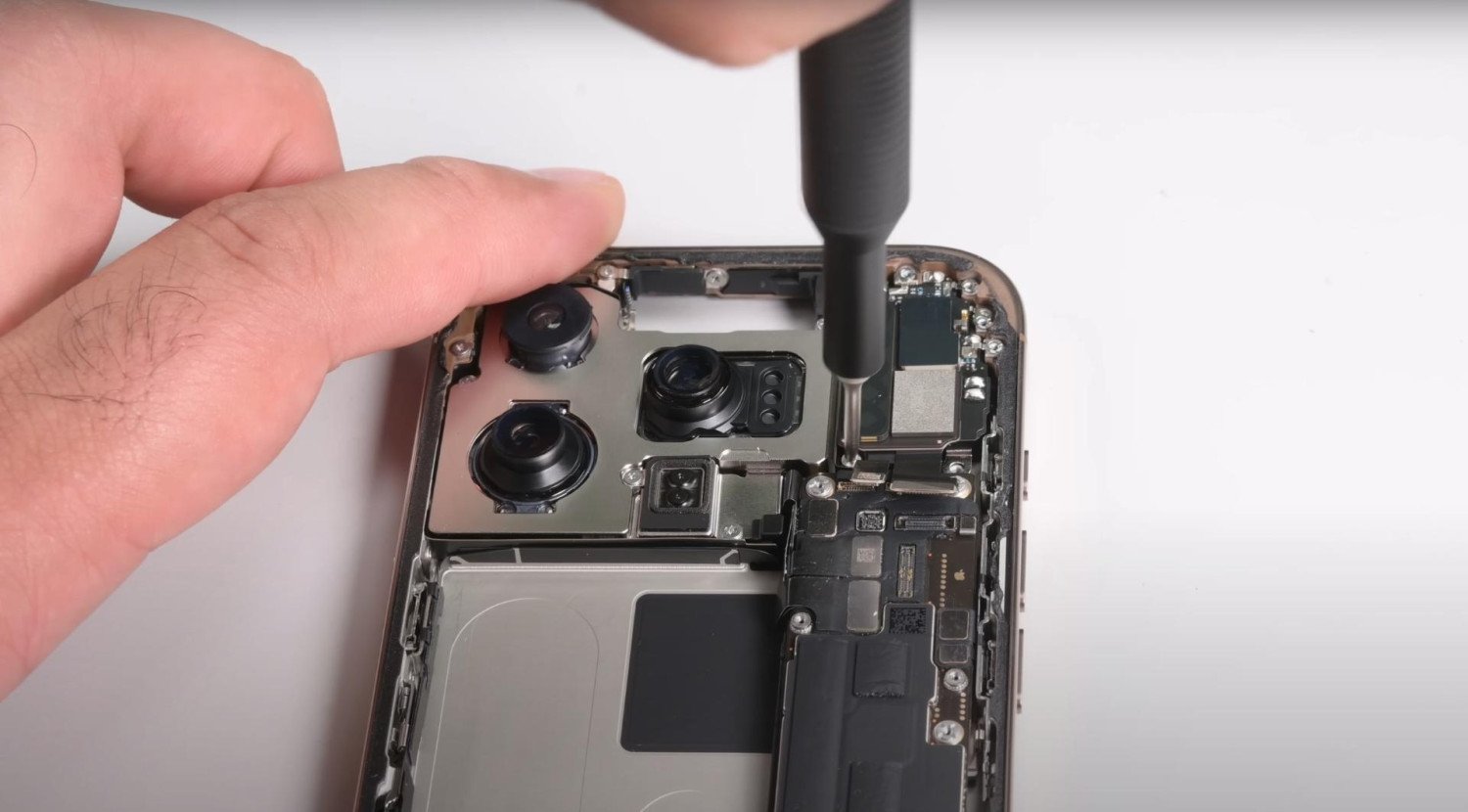 iPhone 18 Pro Max Rear Camera Repair